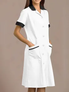 Professionelles kurzärmeliges weißes Schwesternkittel-Kleid mit schwarzem Kragen