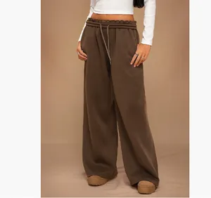 Pantalones de chándal de pierna ancha marrón con forro polar para mujer y cordón