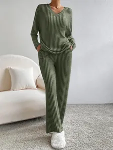 Conjunto informal de 2 piezas de punto acanalado para mujer en verde oliva con cuello en V