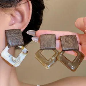 Vintage Ethnic Wood Resin Geometric Diamond Pendant Stud Earrings With Silver Earring Post For Women Retro Artistic Handcrafted Earrings