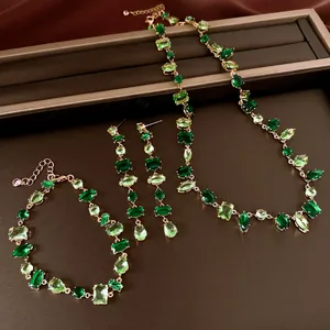 Conjunto de joyas de lujo con zircones verdes, incluye collar, pulsera y pendientes