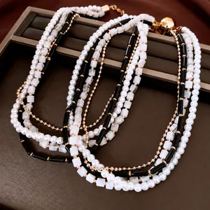 Collier Multicouche en Perles Artificielles et Acrylique pour Femmes Collier Ras du Cou Géométrique Ton Or Élégant Bijoux de Fête Vintage