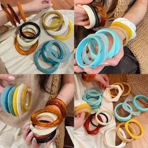 Vintage Unregelmäßiges Geometrisches Armband Set Harz Eisen Gold Silber Plattiert Armreif Strass Künstliche Perle Schmuck
