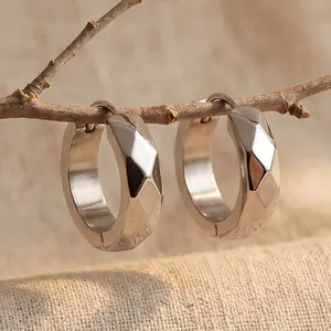 Minimalist faceted geometric 13mm titanium steel hoop earrings for men and women