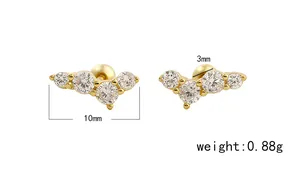 Détail des boucles d'oreilles s925 argent zircon à vis avec mesure de 10mm de large