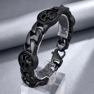 Bracciale punk catena cubana nero opaco 22mm con medaglioni a forma di teschio
