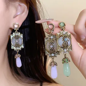 Boucles d'oreilles vintage de luxe avec pampilles goutte d'eau et strass