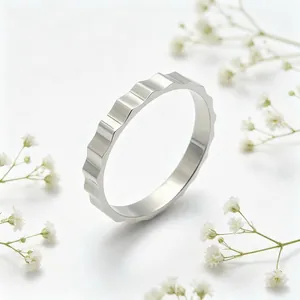 Detailed view of the 3mm stainless steel gear-shaped ring with unique sawtooth pattern.