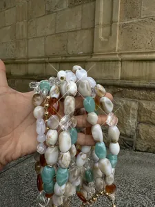 Collar de cuentas Y2K mermaidcore hecho a mano con piedras jaspeadas y coloridas