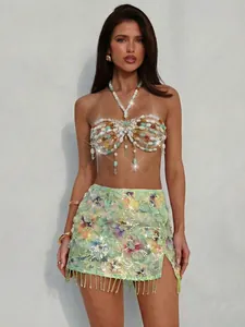 Top halter con cuentas mermaidcore Y2K y detalle de minifalda de lentejuelas con flecos