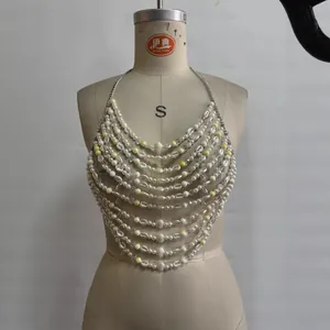 Top de bikini de perlas multicapa para fiestas en la playa y discotecas en blanco y amarillo