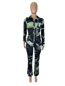 Conjunto de dos piezas con camisa abotonada fruncida con estampado abstracto y pantalón