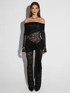 Sexy zwarte kanten jumpsuit met blote schouders en lange mouwen transparant voor dames