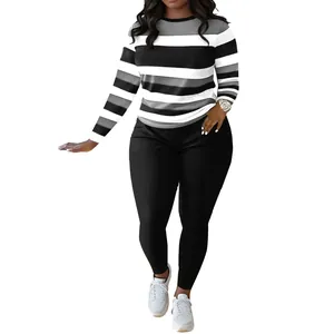 Ensemble deux pièces chic pour femme avec haut à rayures manches longues et legging noir