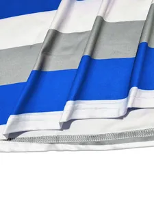 Primer plano de alta calidad de la textura de la tela y las costuras de un traje a rayas