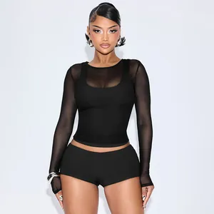Sexy schwarzes 4-teiliges Mesh-Outfit mit durchsichtigem Langarmtop und passenden Shorts