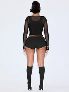 Sexy schwarzes 4-teiliges Mesh-Set mit Langarm-Top, Tanktop und Shorts Rückansicht
