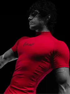 Rotes Kompressionsshirt für Herren für Fitness Bodybuilding und schnell trocknendes Training