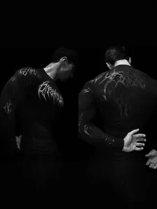 Breathedivinity men's long sleeve compression shirt with silver graphics for fitness