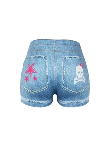 Πίσω όψη γιόγκα σορτς με τύπωμα denim, ροζ αστέρια και χαριτωμένο σχέδιο νεκροκεφαλής