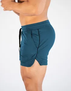 Seitenansicht der blauen schnelltrocknenden Mesh-Laufshorts für Herren Fitness