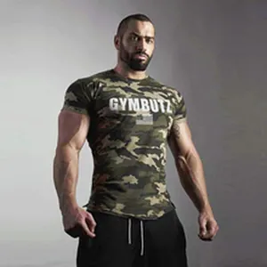 Enges Fitness-T-Shirt mit Tarnmuster und kurzem Arm für Herren mit Logo