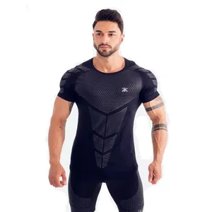 Detail view of men's compression t-shirt with geometric pattern and slim athletic fit
