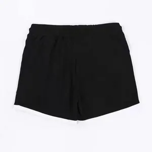 Detaillierte Rückansicht der schwarzen schnelltrocknenden Herren-Sporthose mit weißem Saum