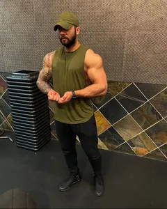 Camiseta de tirantes fitness para hombre en algodón verde oliva para culturismo