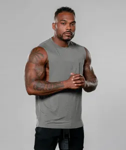Camiseta de tirantes deportiva gris para hombre ideal para entrenamiento