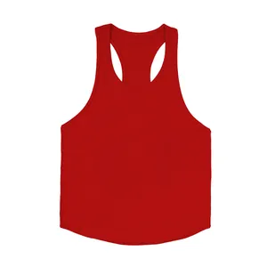 Gedetailleerd vooraanzicht van een felrood fitness tanktop voor heren op wit scherm.
