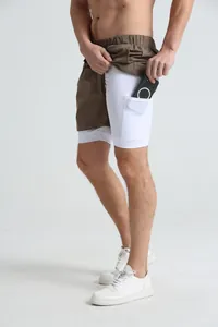 Detail showing phone pocket in the inner liner of men's 2-in-1 sports shorts (80)
