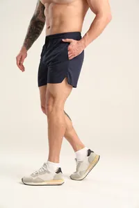 Schnelltrocknende Herren-Fitness-Shorts in Dunkelblau mit seitlichen Reißverschlusstaschen