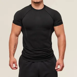 T-shirt a compressione nera ad asciugatura rapida per bodybuilding e allenamento