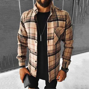 Camisa casual de manga larga a cuadros para hombre con bolsillo frontal y botones.