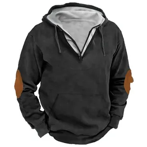 Lässiger Herren-Kapuzenpullover in Schwarz mit Reißverschluss und Ellbogen-Patches.