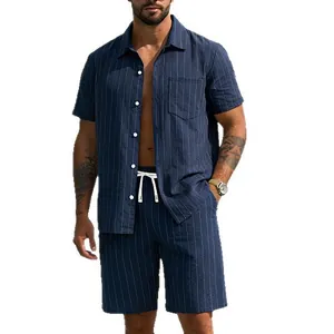 Hoogwaardige heren zomersets van linnen met strepen, shirt en korte broek in marineblauw