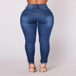 Vue arrière détaillée du jean skinny extensible taille haute bleu pour femmes aux courbes fit