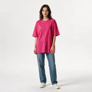 Full-body view of a magenta heavyweight 230g cotton crew neck oversized t-shirt on model