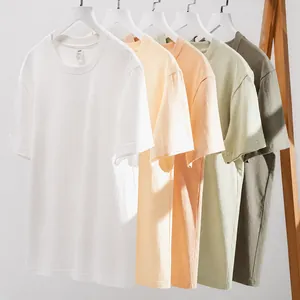 T-shirts à col rond 100 % coton épais 230G présentés dans une variété de couleurs