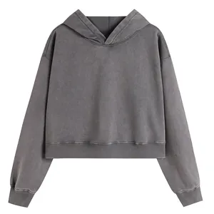 Λεπτομερής προβολή γκρι oversized κοντό φούτερ με vintage ξεθωριασμένο φινίρισμα