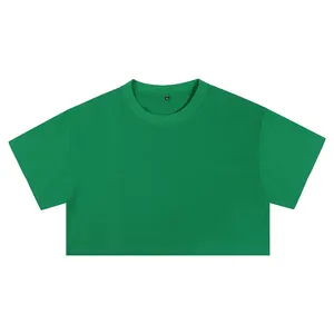 Camiseta corta de mujer en color verde liso hecha de algodón puro, ajuste holgado