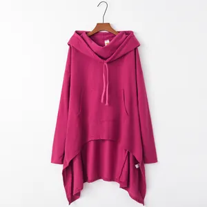 Übergroßes Kapuzensweatshirt in Magenta mit unregelmäßigem High-Low-Saum-Design
