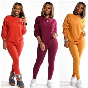 Lässiges einfarbiges zweiteiliges Sportset für Damen mit Langarmtop und Leggings
