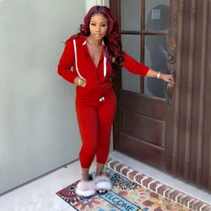 Ensemble de survêtement rouge à capuche deux pièces pour femme, tenue d'automne