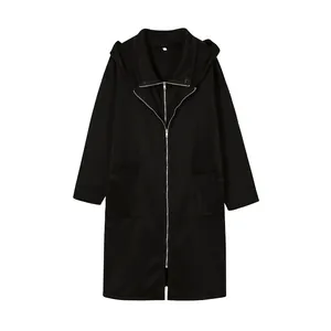 Chaqueta larga con capucha y cremallera de color negro para mujer con bolsillos grandes