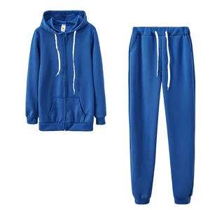 Vue détaillée de l'ensemble deux pièces sweat à capuche zippé et jogging bleu roi pour femme