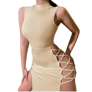 Sexy beige mouwloze bodycon jurk met veters aan de zijkant en hoge split voor dames