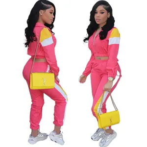 Survêtement de sport 2 pièces pour femmes rose avec veste courte et jogging contrasté