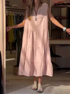 Abito lungo rosa senza maniche a balze in cotone e lino per donna in boutique